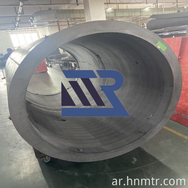Carbon Fiber Cylinder With Sheath At The Port
